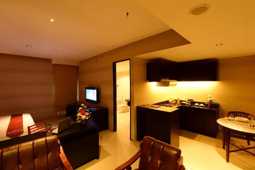 Emilia Hotel By Amazing - Palembang Eksteriør bilde