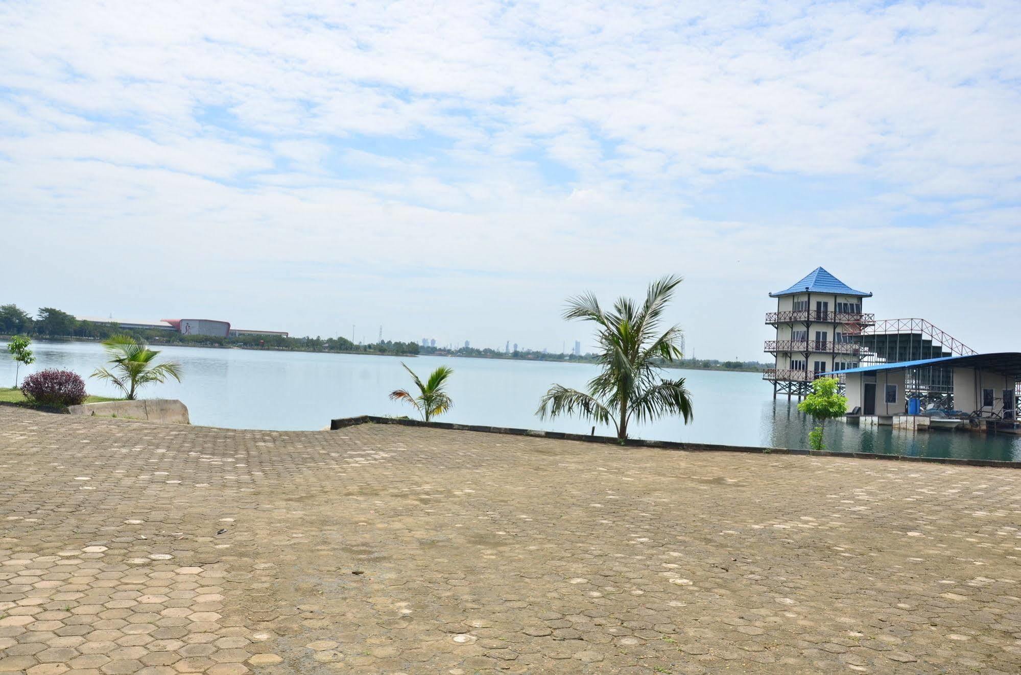 Emilia Hotel By Amazing - Palembang Eksteriør bilde
