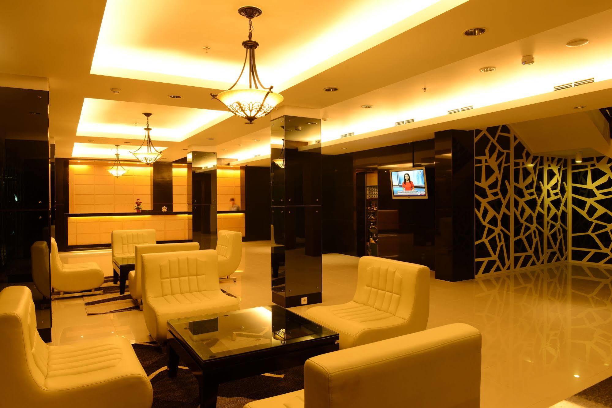 Emilia Hotel By Amazing - Palembang Eksteriør bilde